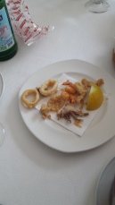 frittura di pesce - tengeri gyümölcsök tésztabundában sütve)
